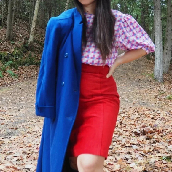 Vintage - Red Suede Leather Skirt - Picture 4 of 11
